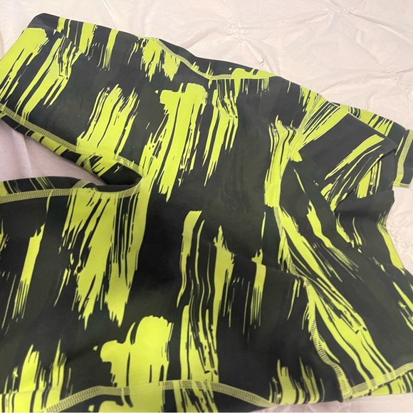 Alphalete Power Surface Leggings Seize: Medium - Picture 2 of 4